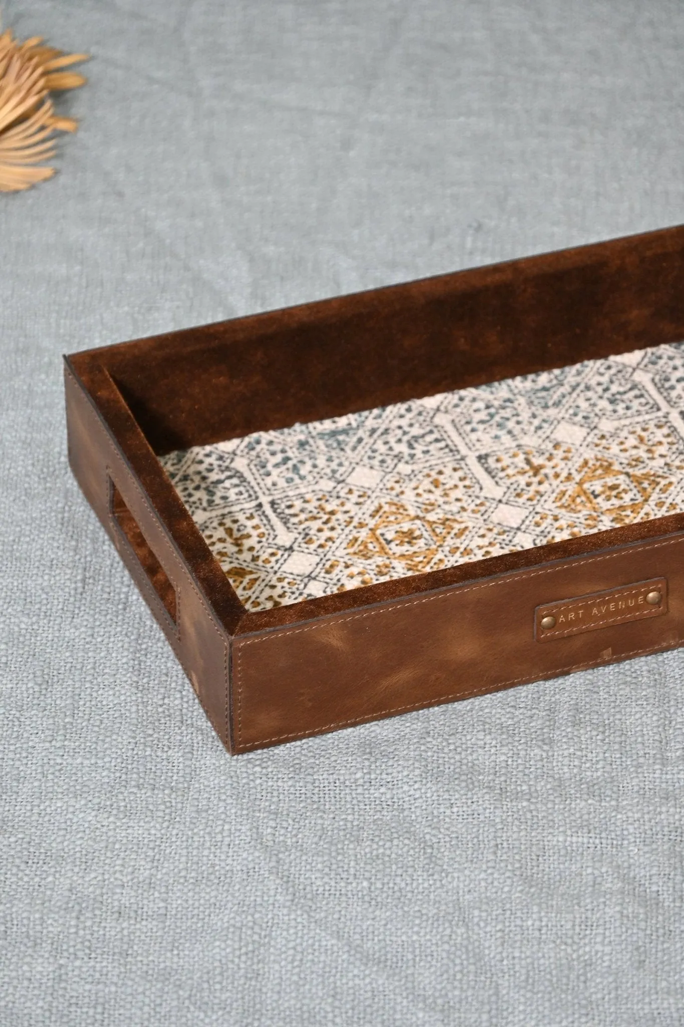 CARROTY - LEATHER & COTTON PRINTED DURRIE TRAY