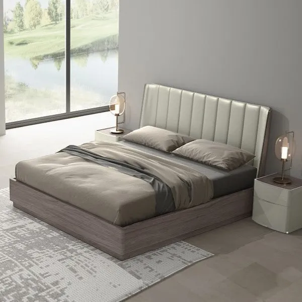 KANTÉ Chestnut Storage Bed