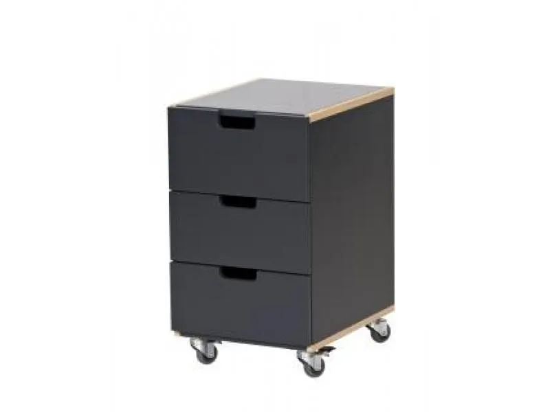 Manis-h Small Chest of Drawers